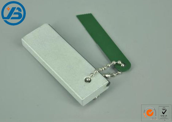 acheter Couleur protégeant du vent imperméable d'argent de kit de démarreur de feu de silex de pierre de magnésium online manufacture